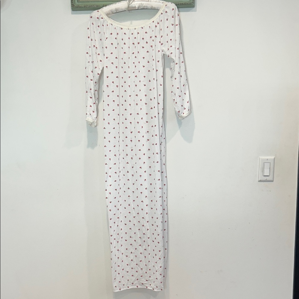 Vintage apple print lightweight cotton White long sleeve maxi sleep dress